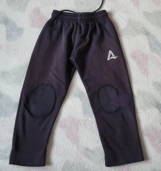 Chaqueta y pantalón uniforme Agora School