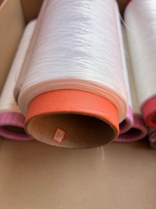Rollos de Hilo Blanco