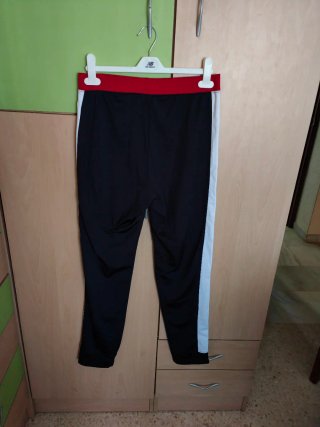 Chaqueta Jordan Blanca y Negra