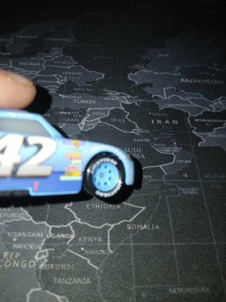 Coche de juguete Cars Dinoco 42
