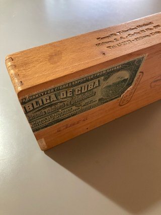 Scatola di Sigari Petronio Habano