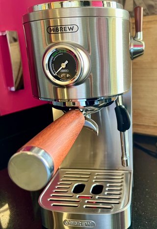 Cafetera y Molinillo HiBREW
