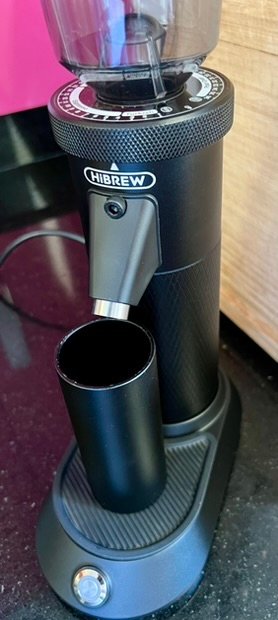 Cafetera y Molinillo HiBREW