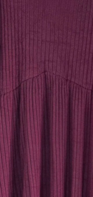 Vestido de manga larga burdeos con bolsillos