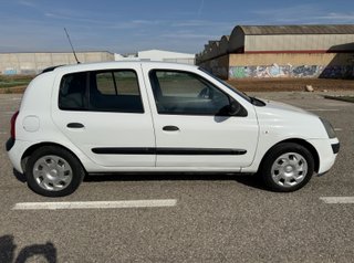 RENAULT CLIO 1.2i 5 PUERTAS ¡LEER TEXTO!