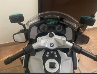 Moto Policía a Batería