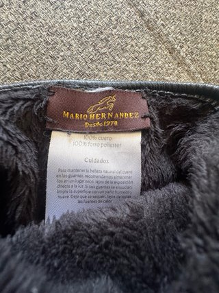 Guantes de Piel, Mario Hernandez Negros