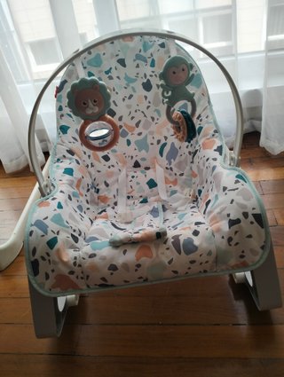 Gandulita para bebé con juguetes