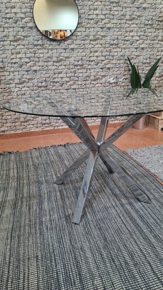 Mesa de cristal templado patas modernas