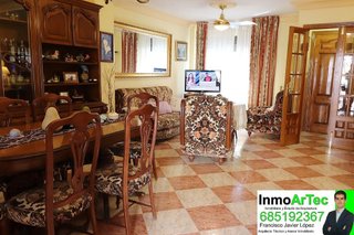 Casa adosada en venta en Illora