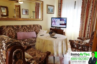 Casa adosada en venta en Illora
