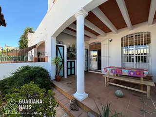 Casa adosada en venta en Isla Canela en Ayamonte