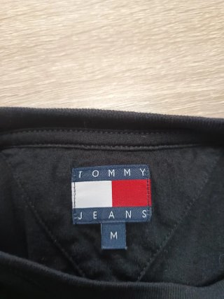 Camiseta Tommy Hilfiger Negra