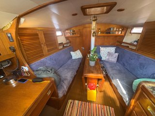 Oyster Marine 35 Ketch