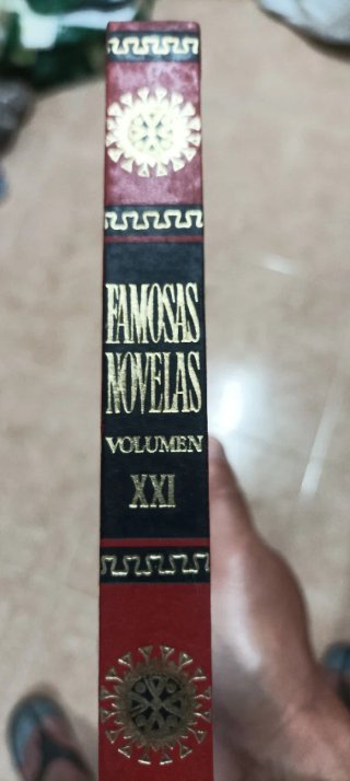 Lote 3 Tomos "Famosas Novelas" - Editorial Bruguer