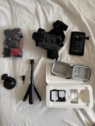 GoPro Hero 13 Black nuova con accessori