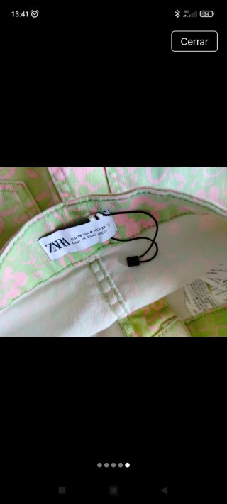 Pantalón flare Zara estampado floral