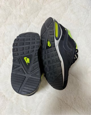 Zapatillas Nike Air Max Negras y Amarillas