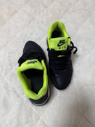 Zapatillas Nike Air Max Negras y Amarillas