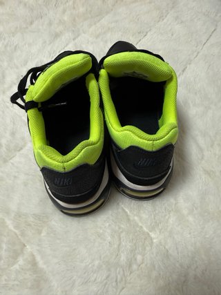 Zapatillas Nike Air Max Negras y Amarillas