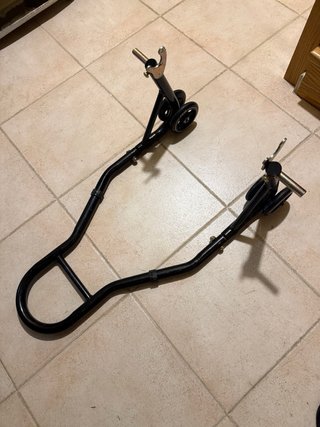 Caballete trasero y delantero