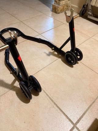 Caballete trasero y delantero