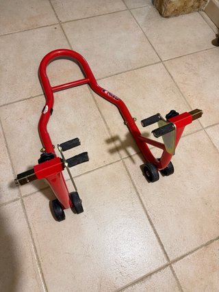 Caballete trasero y delantero