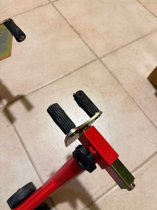 Caballete trasero y delantero