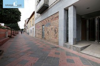 Local comercial en venta en Las Tres Cruces en Armilla