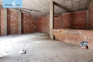 Local comercial en venta en Las Tres Cruces en Armilla