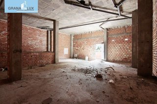 Local comercial en venta en Las Tres Cruces en Armilla