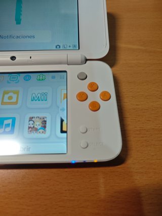 Nintendo New 2DS XL Arancione/Bianco