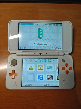 Nintendo New 2DS XL Arancione/Bianco