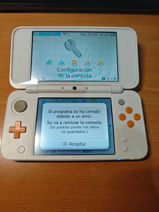 Nintendo New 2DS XL Arancione/Bianco