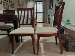 Mesa comedor y 6 sillas de madera cerezo
