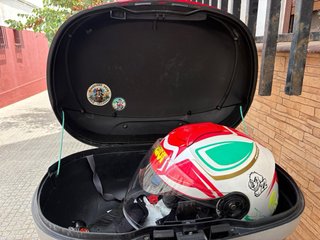 Baúl Shad SH46 + parrilla + respaldo
