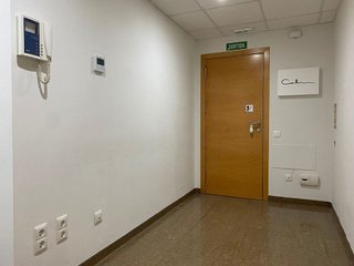 Oficina en alquiler en Amposta