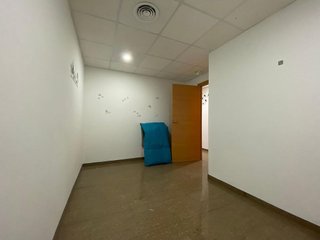 Oficina en alquiler en Amposta