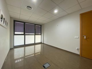 Oficina en alquiler en Amposta