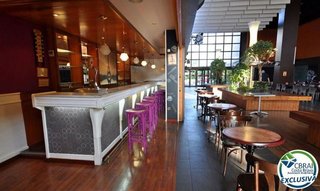 Nave industrial en venta en Centre en Figueres