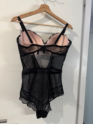 Body lencería encaje negro