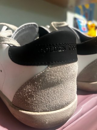 Sneakers bianche con stella beige
