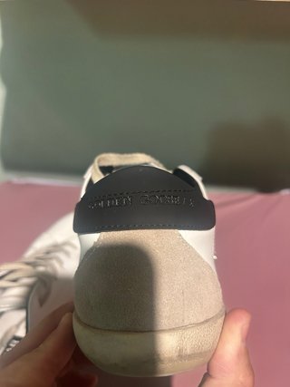 Sneakers bianche con stella beige