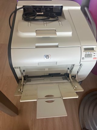 Impresora HP Color LaserJet CF2025