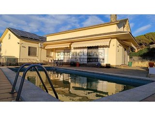 Chalet en venta en Roca del Vallès, la