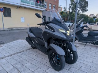 Yamaha Tricity 300 del año 2020,43.500km