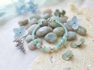 Pulsera de cuentas azul y turquesa