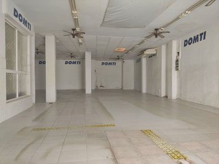 Local comercial en alquiler en Sanlúcar la Mayor