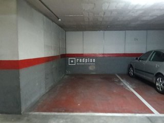 Garaje en alquiler en Teatinos en Málaga