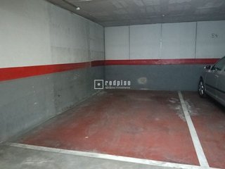 Garaje en alquiler en Teatinos en Málaga